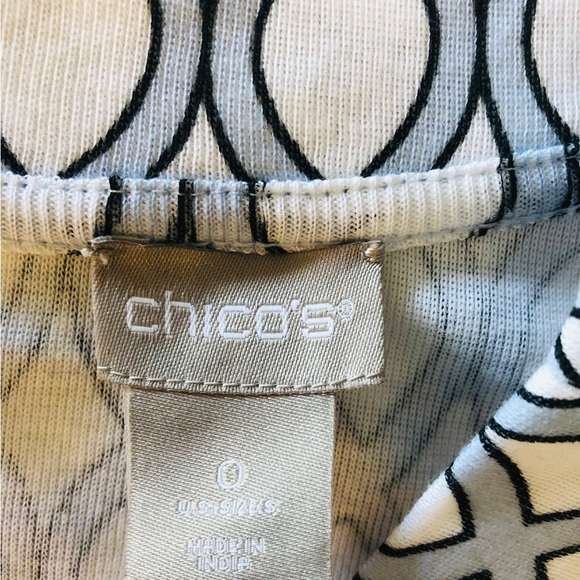 Chico’s Convertible Supima Cotton Geometric Twist-Neck Tee Sz 4/Small - Picture 7 of 11